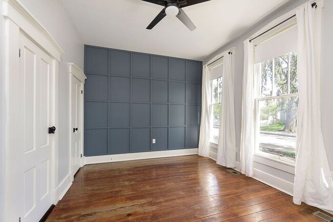 Building Photo - Beautifully updated Historic Bungalow