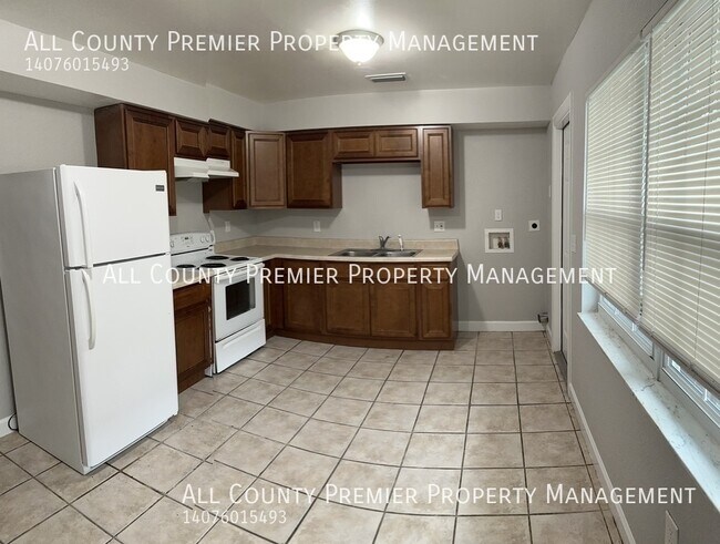 Building Photo - 114 Eaton St