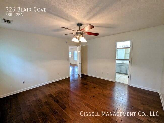 Building Photo - 326 Blair Cove
