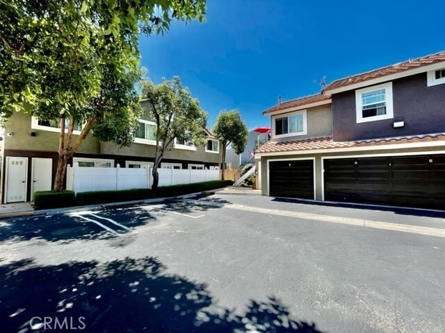 Primary Photo - 685 W 18th St