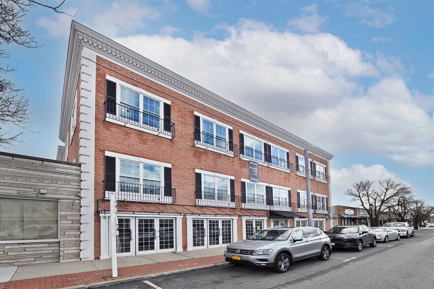 Broadway Plaza Lofts 221 Broadway Amityville NY 11701 Apartment Finder