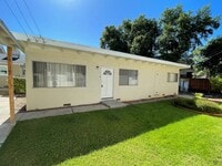 Building Photo - 409oak