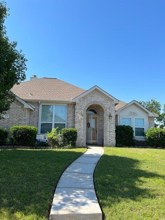 Building Photo - 234 Silvercreek Dr