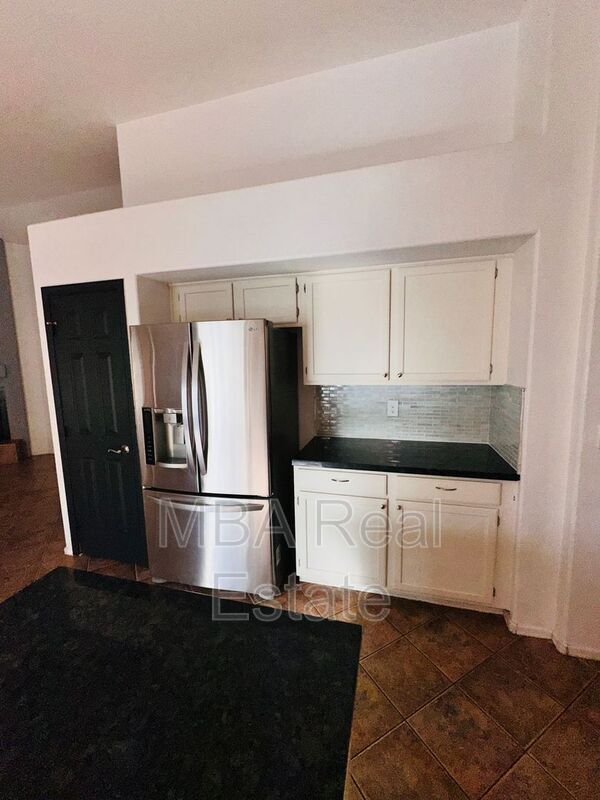 Building Photo - 4463 E South Fork Dr
