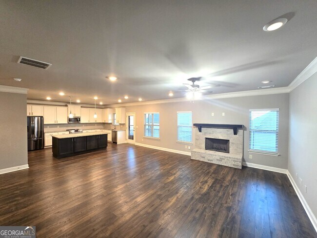 Building Photo - 1866 Castleberry Ln