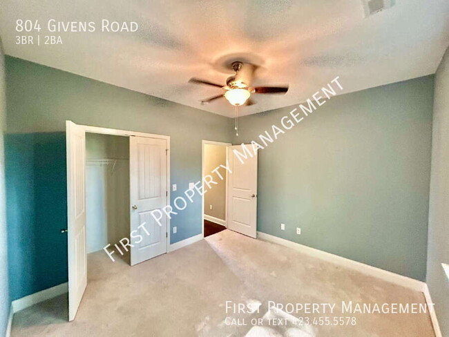 Building Photo - 804 Givens Rd