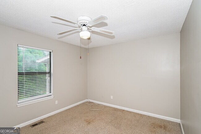 Building Photo - 3278 Pilgrims Ct