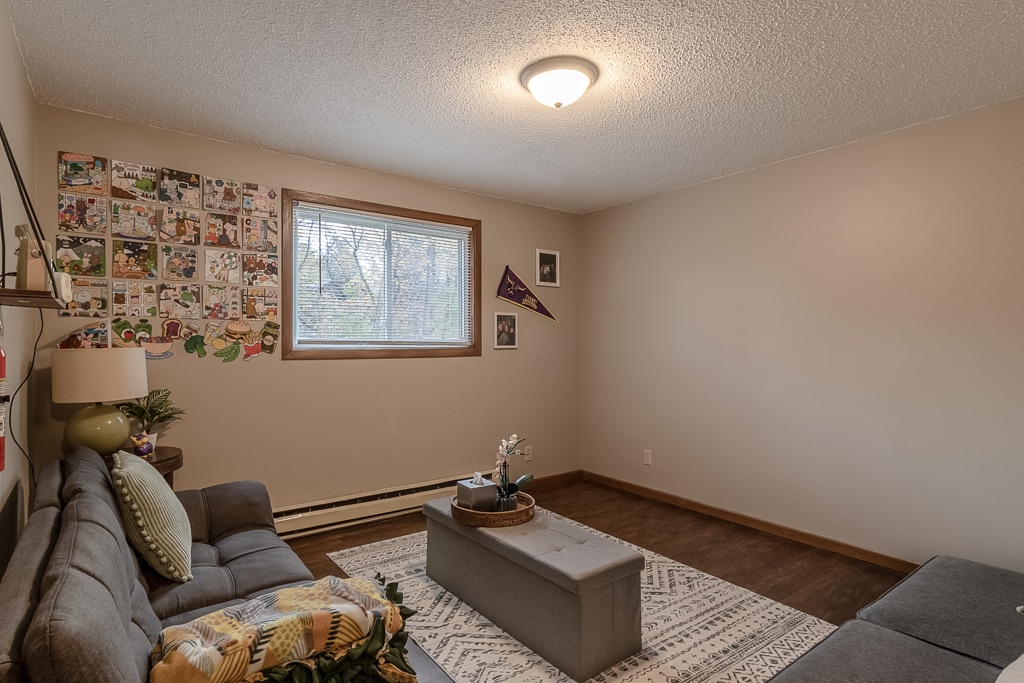 Building Photo - 202 Balcerzak Dr