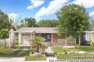 Building Photo - 727 John Adams Dr