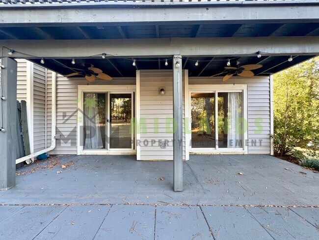 Building Photo - 201 Mariners Row