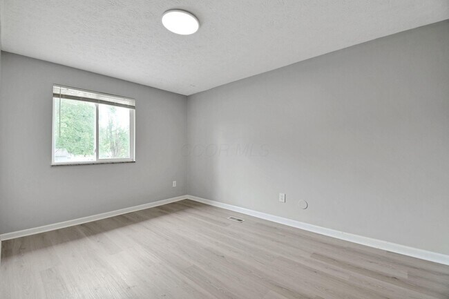 Building Photo - 5978 Alice Dr