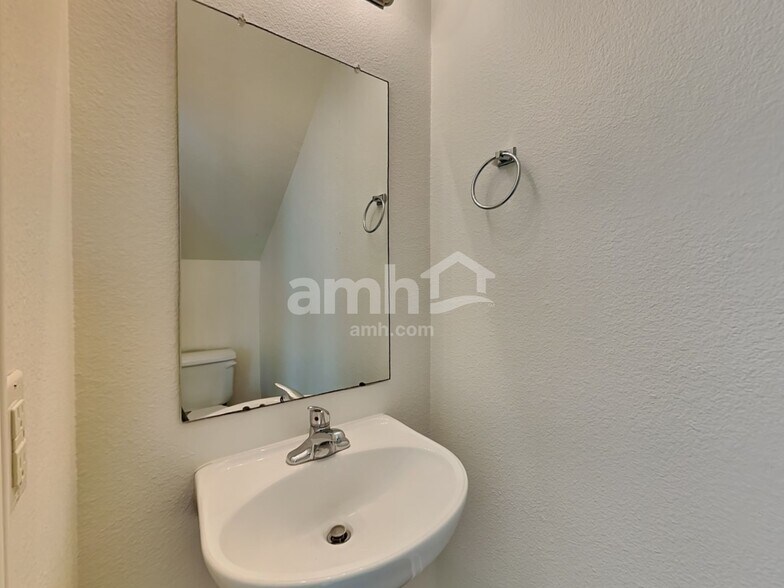 Building Photo - 4519 Nueces River Loop