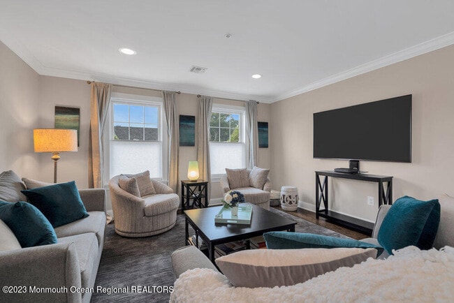 Building Photo - 308 Morris Ave