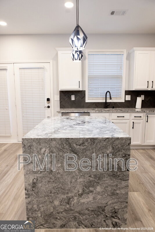 Building Photo - 4644 Creekside Cove