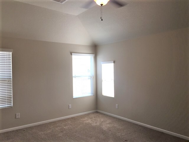 Building Photo - 16842 Blackberry Lily Ln