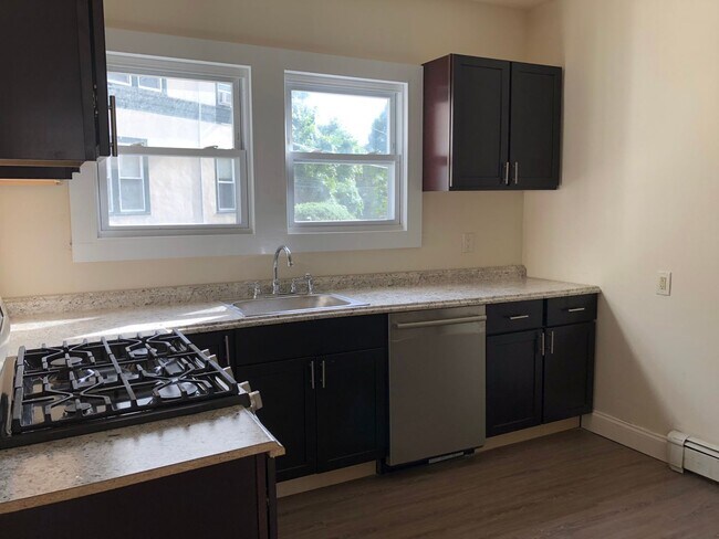 Building Photo - 41LA