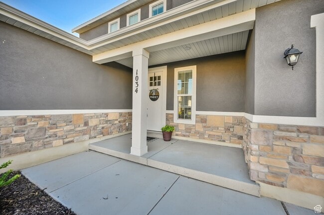 Building Photo - 1034 S 850 W