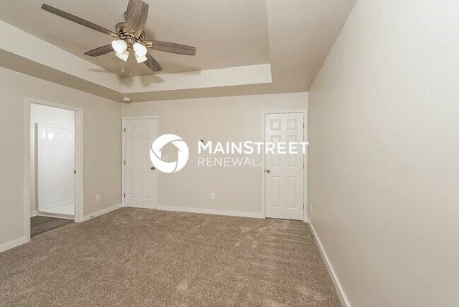 Building Photo - 3 Bedroom Pet-Friendly Home in McCalla, AL with Main Street Renewal