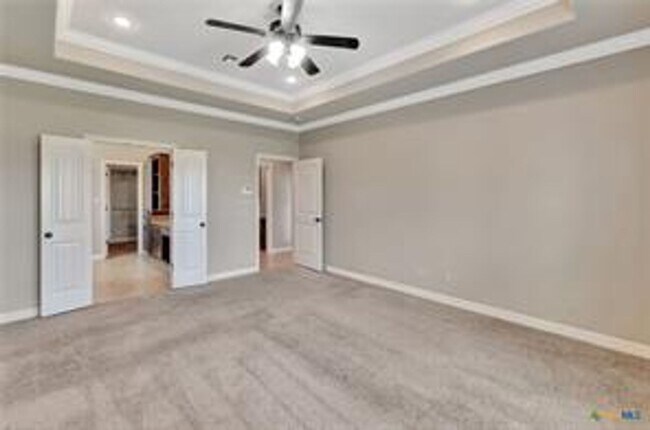 Great Home on 1 acre - Great Home on  1 acre