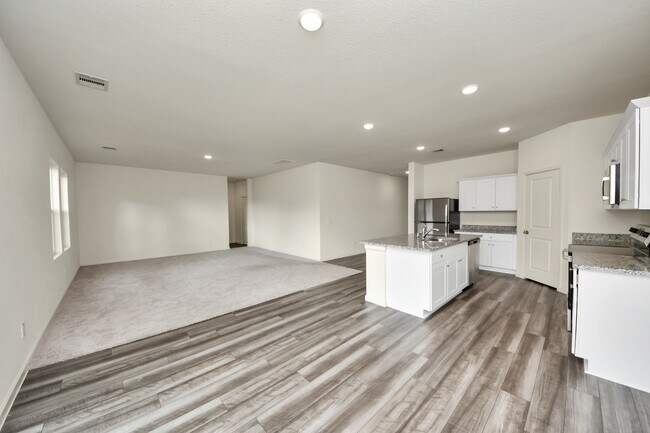 Building Photo - 5819 Bright Keel Dr