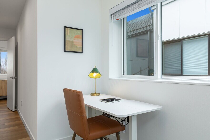 Building Photo - 7510 43rd Ave S