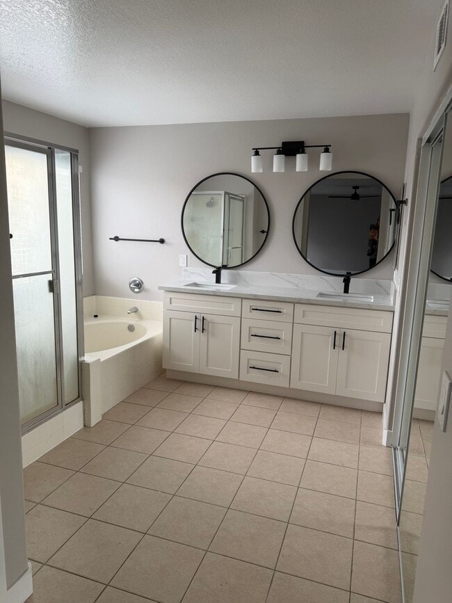 Building Photo - Eastvale 2 story beauty