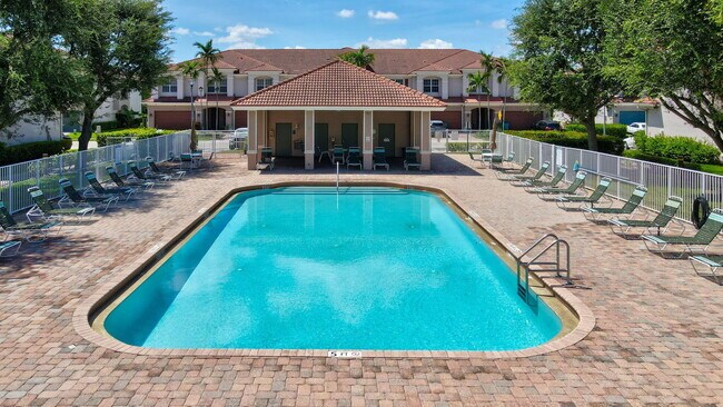 Building Photo - 47 Lancaster Rd