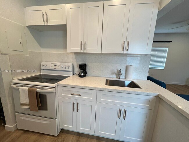 Building Photo - 2315 Taylor St