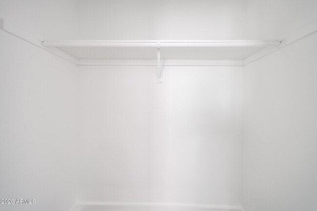 Building Photo - 812 W 14th St