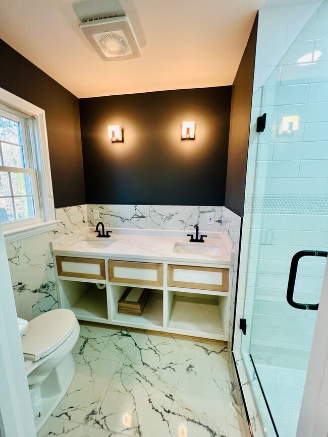 Building Photo - 3162 Stoneridge Rd SW