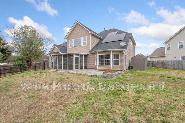 Building Photo - 11012 Southfield Dr