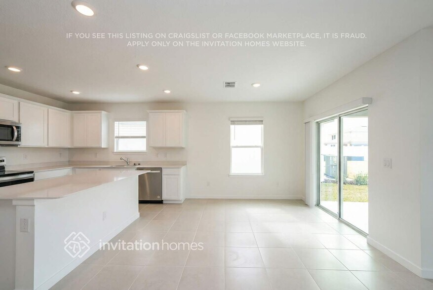 Building Photo - 3660 Tambora Ct