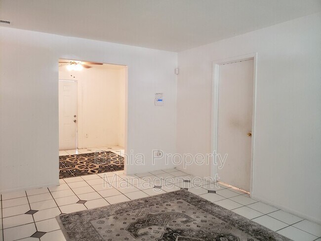 Building Photo - 4654 Alhama St