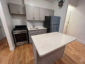 Building Photo - 3 bedroom in BRONX NY 10467