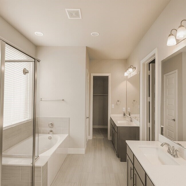 Building Photo - 10292 Bayou Oaks Dr