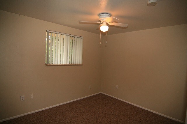 Building Photo - 4831 Field Ct