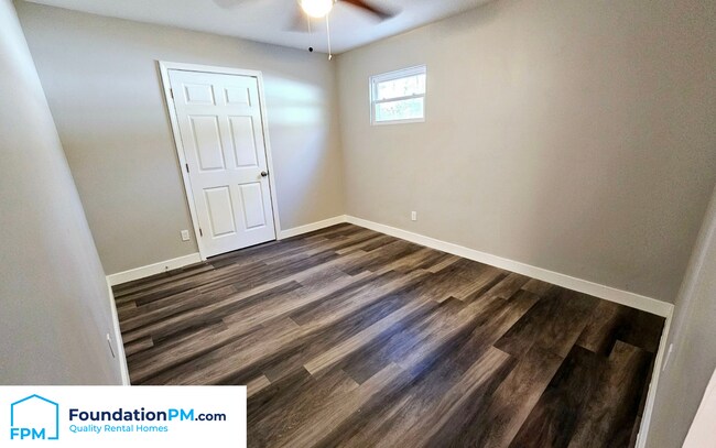 Building Photo - 2401 Alcy Manor Ln