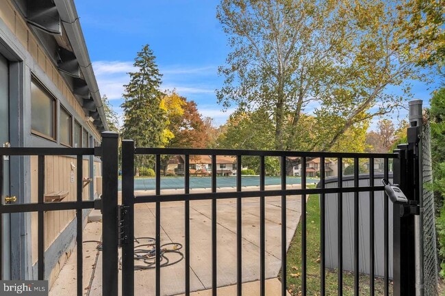 Building Photo - 201 Timber Creek Rd