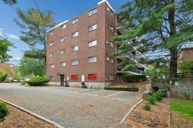 Building Photo - 995 Massachusetts Ave