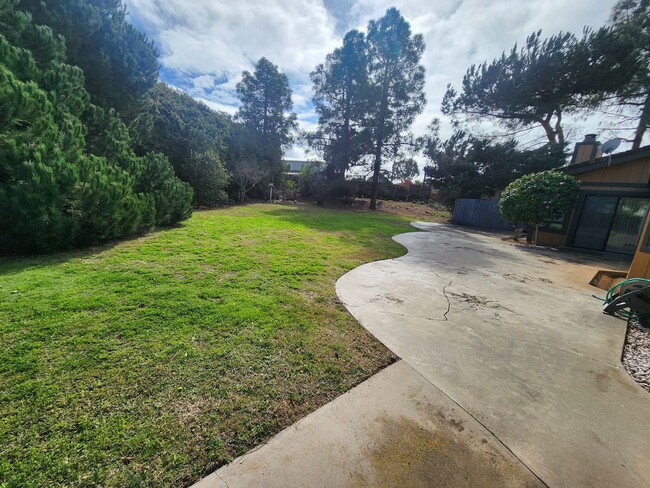 Building Photo - Spacious Grover Beach Home