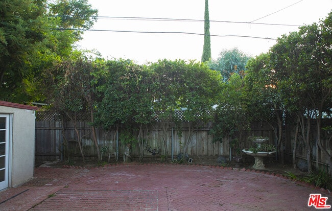 Building Photo - 4519 Van Noord Ave