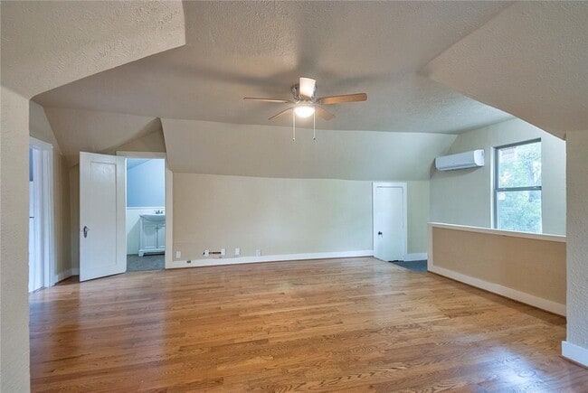 Building Photo - 2600 Madera St