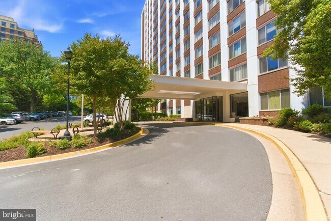 Building Photo - 11801 Rockville Pike