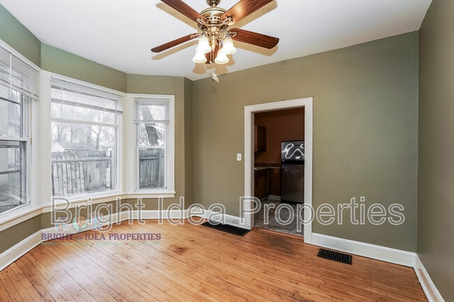 Building Photo - 3322 Clinton Ave