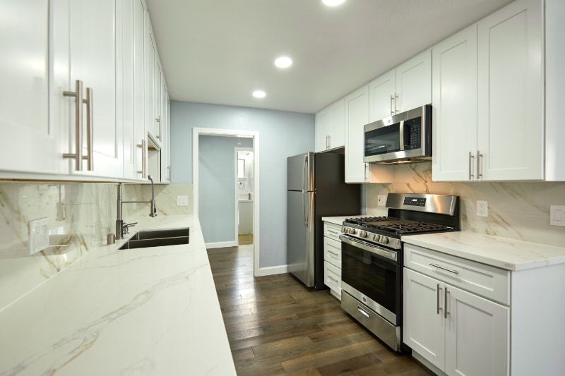 Building Photo - 781 Elm St