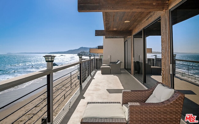 Building Photo - 24638 Malibu Rd