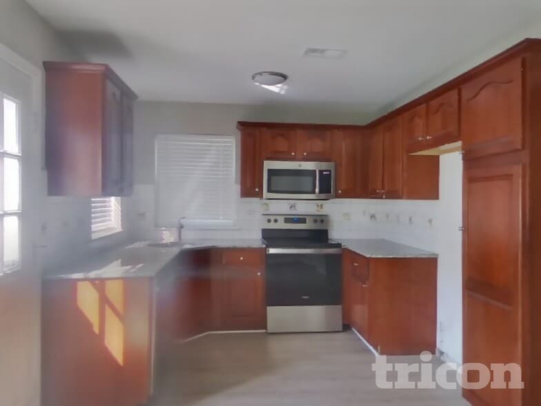 Building Photo - 2201 Grant Ct