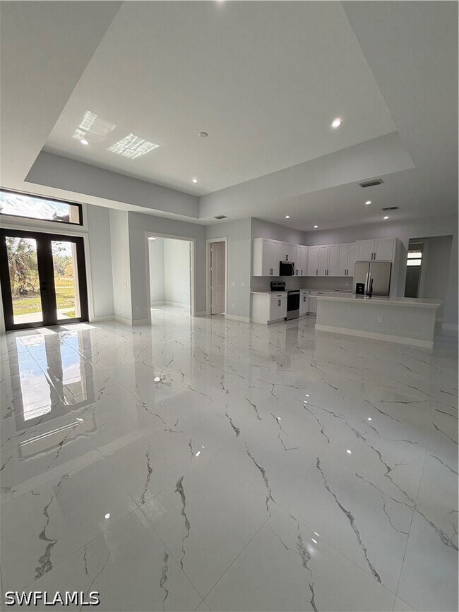 Building Photo - 2863 52nd Ave NE