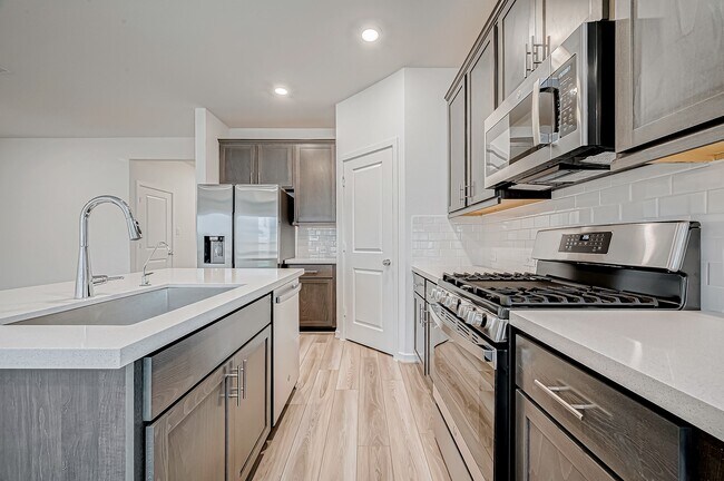 Building Photo - 9746 Pettus Crk Dr