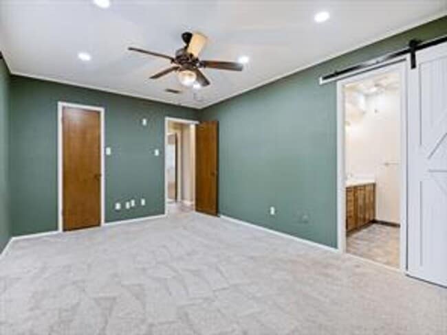 Building Photo - 1620 Post Oak Dr